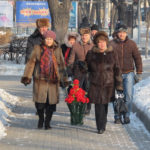 Возложение цветов к памятнику Ленина